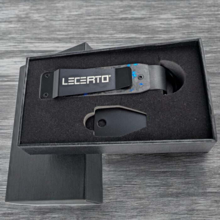 LECERTO ALUMINIOWE ETUI BRELOK NA KLUCZE NIEBIESKI CARBON - obrazek 7